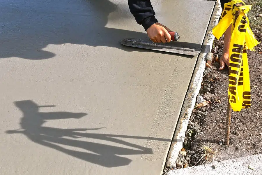 spring-concrete-contractors-sidewalks-1_orig